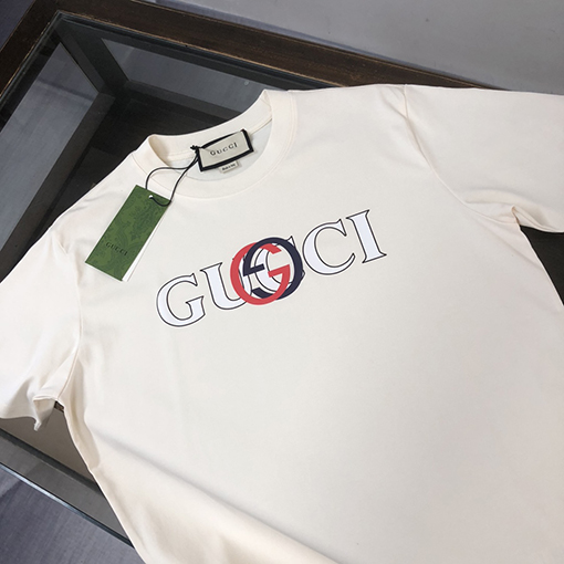 グッチ 新しいロゴパターンプリントデザイン半袖Tシャツ