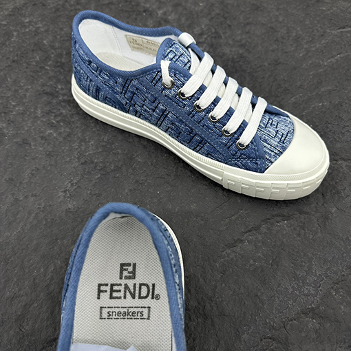 フェンディ ブルーデニムローカットスケートシューズ