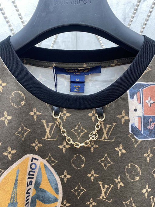 ルイヴィトンスーパーコピー 新しいフルプリント老眼鏡バッジメタルチェーン半袖Tシャツ
