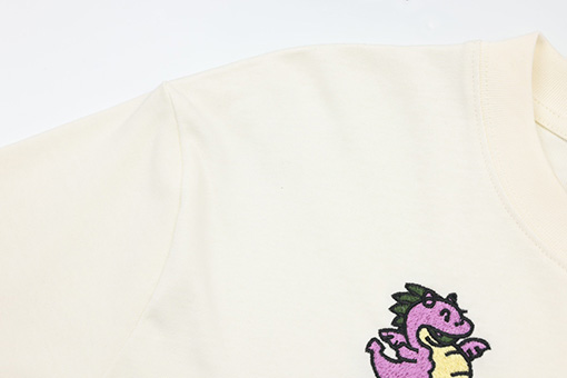 グッチ 新しい刺繍プリントラウンドネック半袖Tシャツ