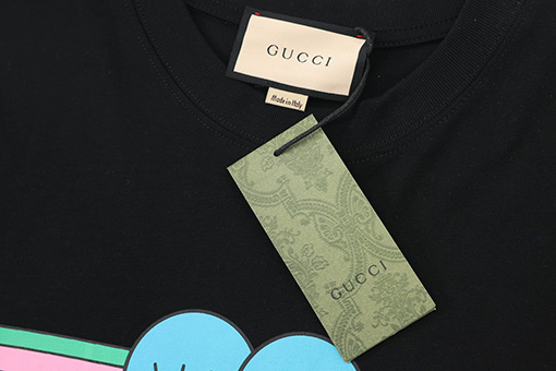 グッチ 新しい両眼球アルファベット柄半袖Tシャツ