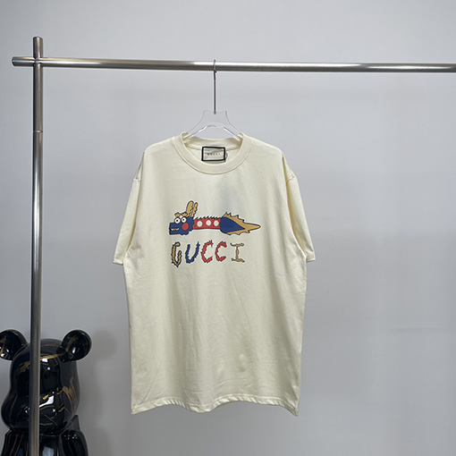 グッチ 新しいデジタルプリント文字ロゴ半袖Tシャツ
