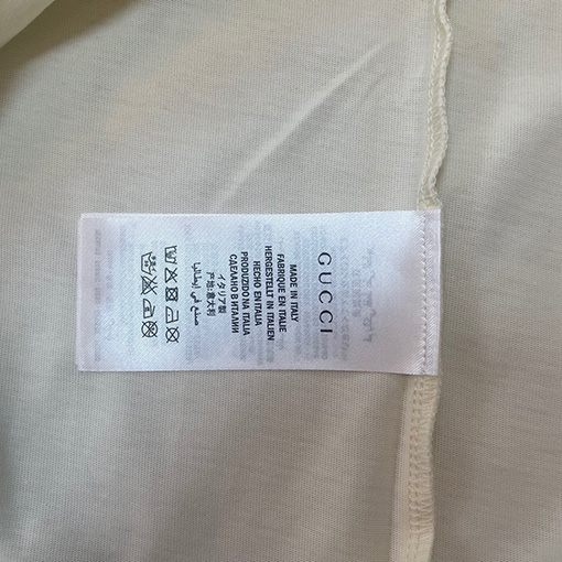 グッチ 新しいデジタルプリント文字ロゴ半袖Tシャツ