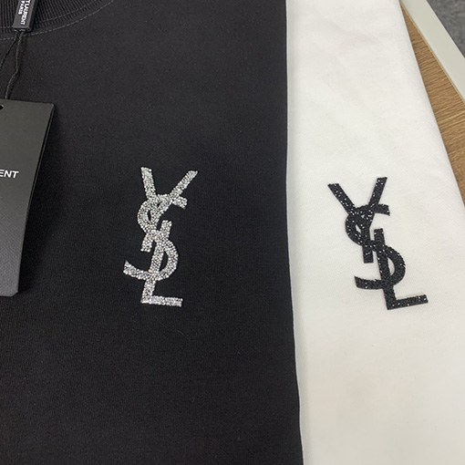 サンローランコピー  新しい立体ロゴ半袖Tシャツ
