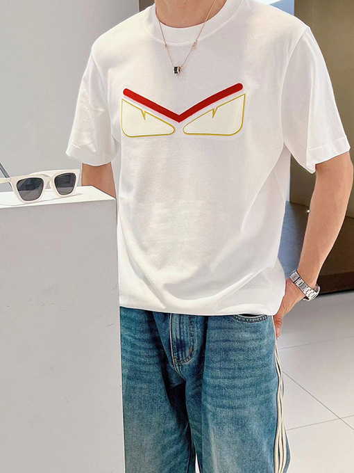 フェンディスーパーコピー 小さな悪魔の目ダブルFFパッチワーク刺繍半袖Tシャツ