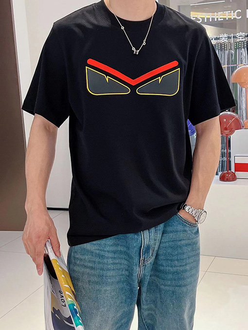 フェンディスーパーコピー 小さな悪魔の目ダブルFFパッチワーク刺繍半袖Tシャツ