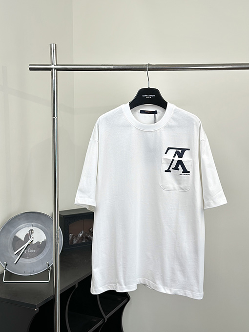 ルイヴィトン ポケットプリントステッチロゴ半袖Tシャツ