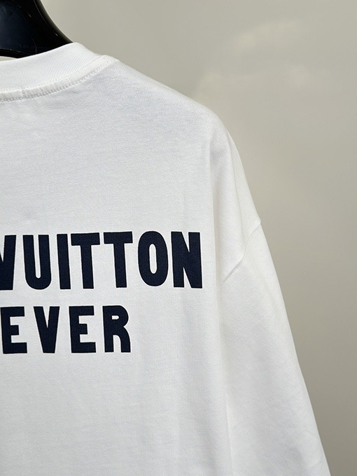 ルイヴィトン ポケットプリントステッチロゴ半袖Tシャツ