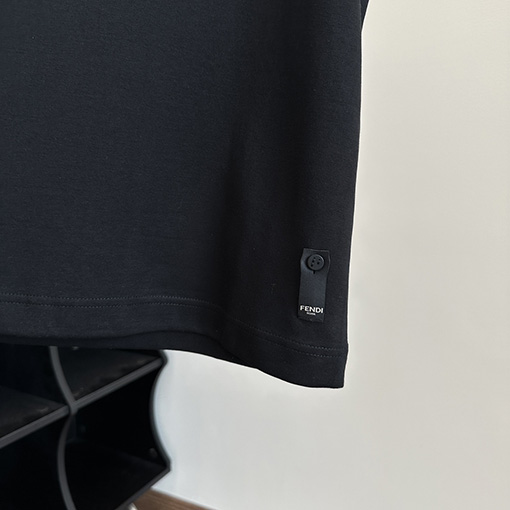 フェンディスーパーコピー  新しい職人の半袖Tシャツ