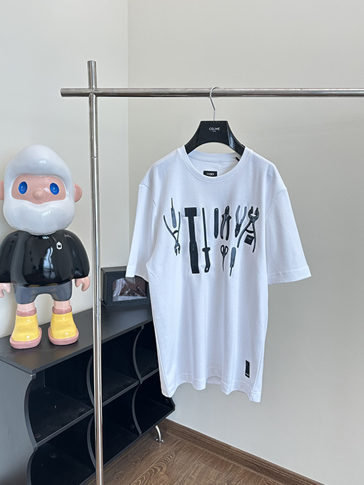 フェンディスーパーコピー  新しい職人の半袖Tシャツ