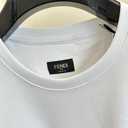 フェンディスーパーコピー  新しい職人の半袖Tシャツ