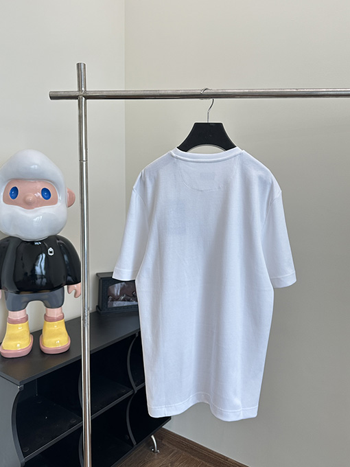 フェンディスーパーコピー  新しい職人の半袖Tシャツ
