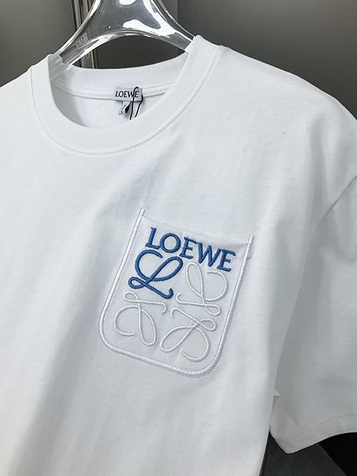 ロエベ 新しいポケット立体ロゴ刺繍ラウンドネック半袖Tシャツ