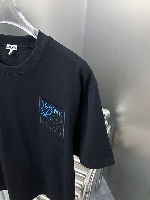 ロエベ 新しいポケット立体ロゴ刺繍ラウンドネック半袖Tシャツ