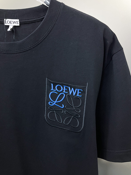 ロエベ 新しいポケット立体ロゴ刺繍ラウンドネック半袖Tシャツ