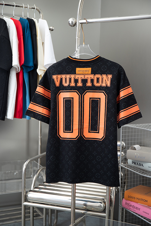ルイヴィトンコピー 暗い柄のジャカード色のパッチワークプリント半袖Tシャツ