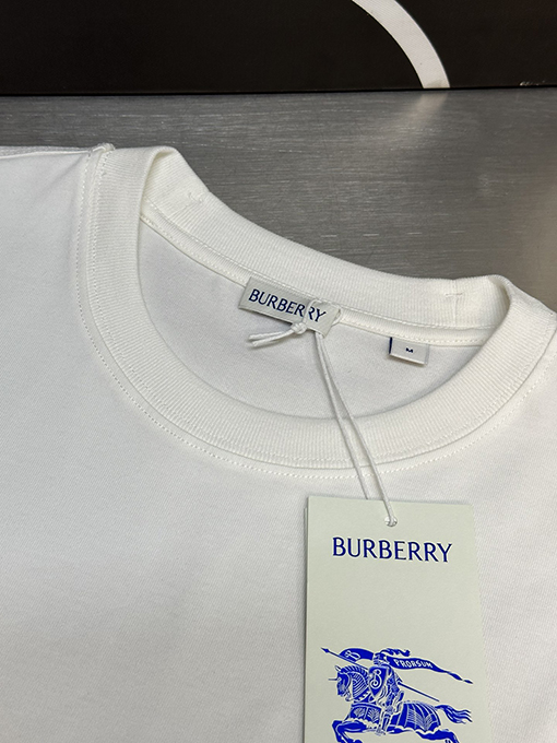 バーバリーコピー バックフォックスプリント半袖Tシャツ