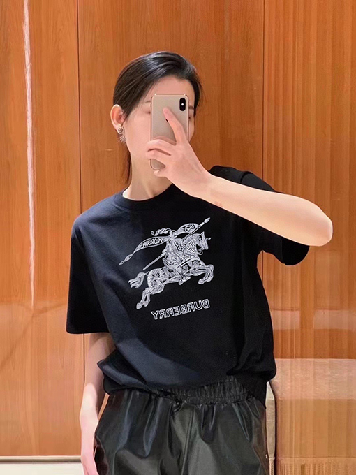 バーバリー    刺繍ロゴファッション ラウンドネック半袖Tシャツ