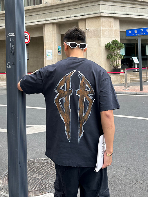 バレンシアガ    サンプルロゴ壊れた起毛クルーネック半袖Tシャツ