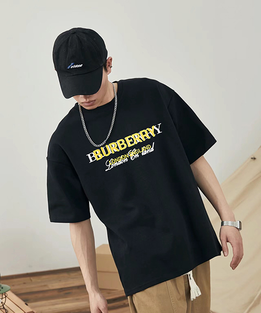 バーバリーコピー  プリントロゴ半袖Tシャツ