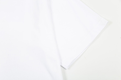 バーバリー プリントロゴクルーネック半袖Tシャツ
