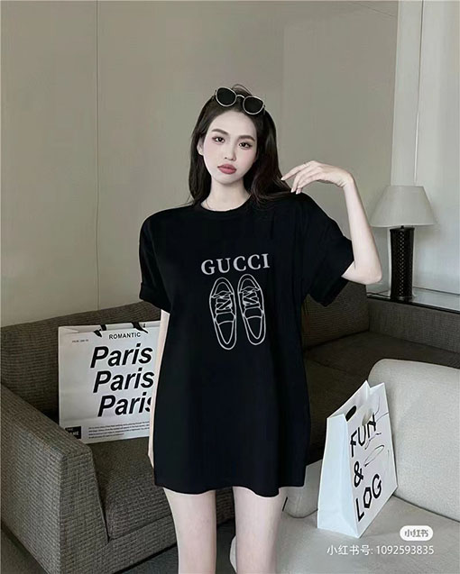 グッチスーパーコピー プリントロゴ半袖Tシャツ