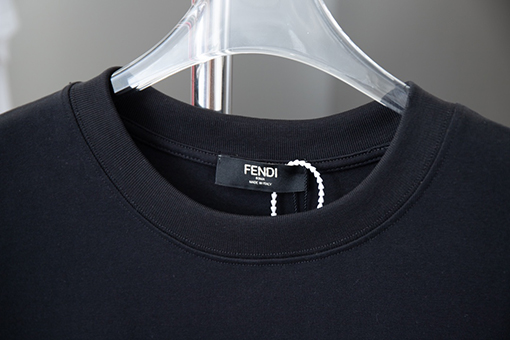 フェンディ  クラシックステッチ文字カラープリントパッチステッチ半袖Tシャツ