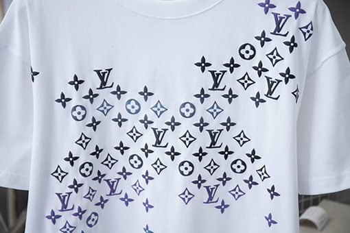 ルイヴィトンコピー 新しい グラデーション半袖Tシャツ