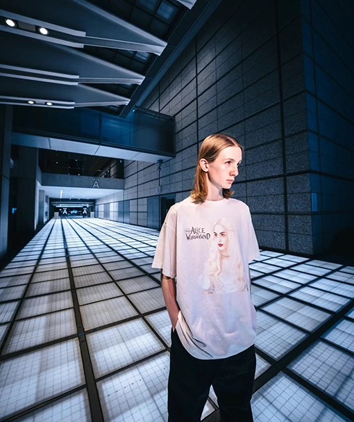 セント マイケルスーパーコピー ワンダーランド限定半袖Tシャツ