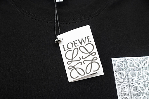 ロエベコピー 偽ポケットロゴ刺繍半袖Tシャツ