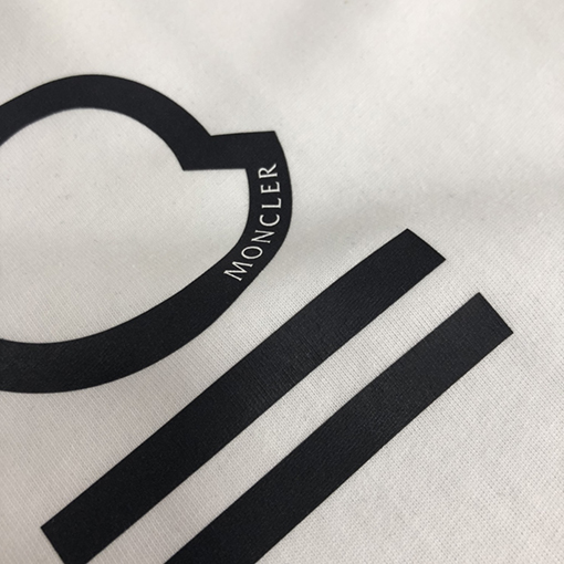 モンクレールコピー メンズクルーネック半袖Tシャツ