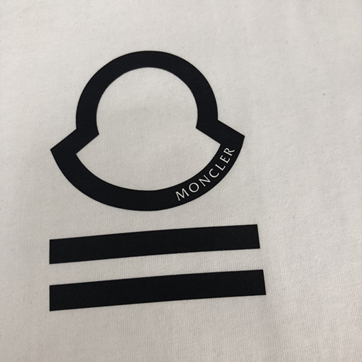 モンクレールコピー メンズクルーネック半袖Tシャツ