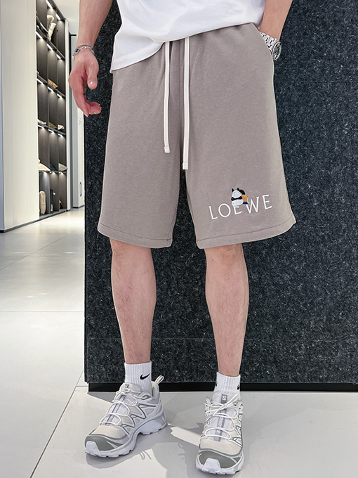 ロエベコピー  シンプルでスタイリッシュなショートパンツ