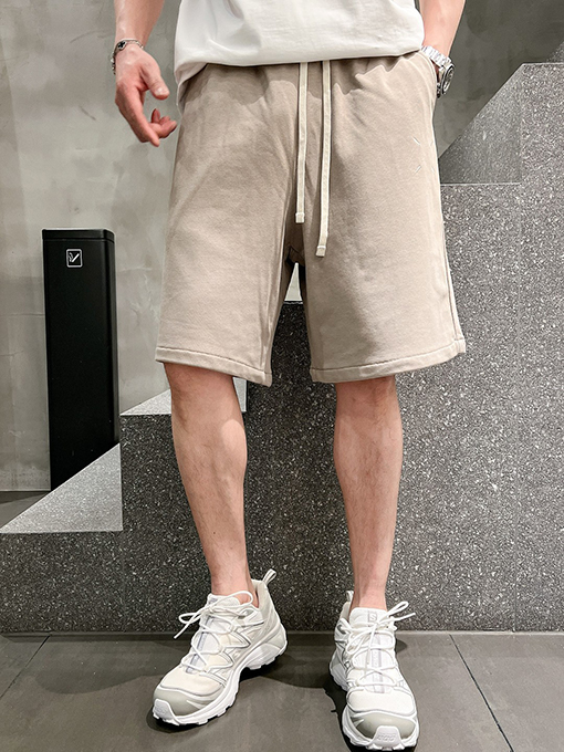 マルタンマルジェラ シンプルでスタイリッシュなショートパンツ