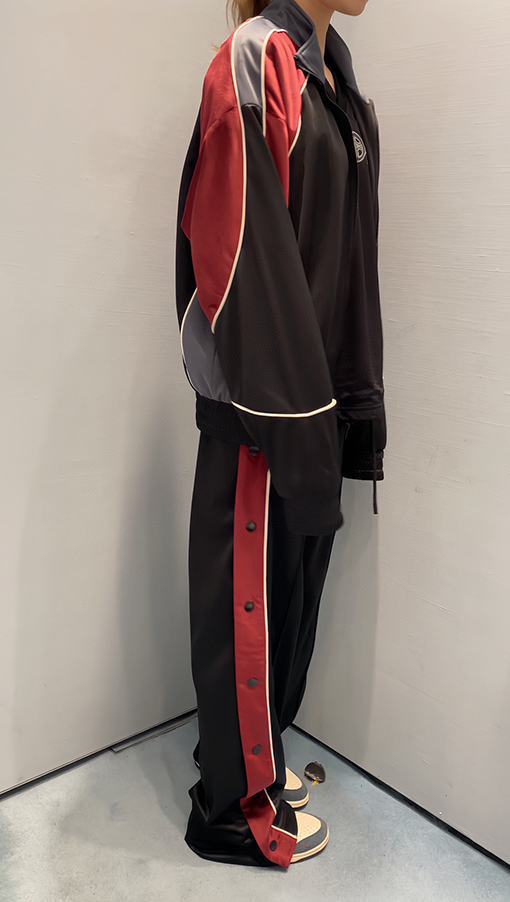 ジバンシイ スポーツステッチ2色ベルベットコート