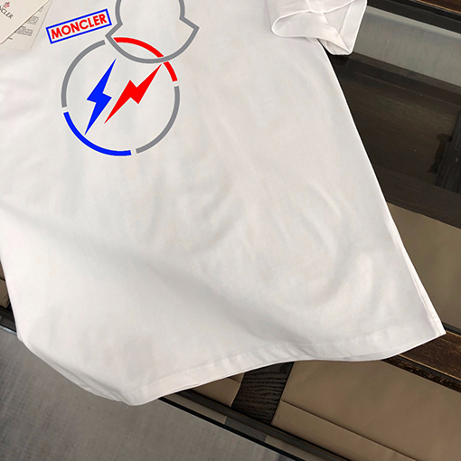モンクレール トレンドロゴプリント半袖Tシャツ