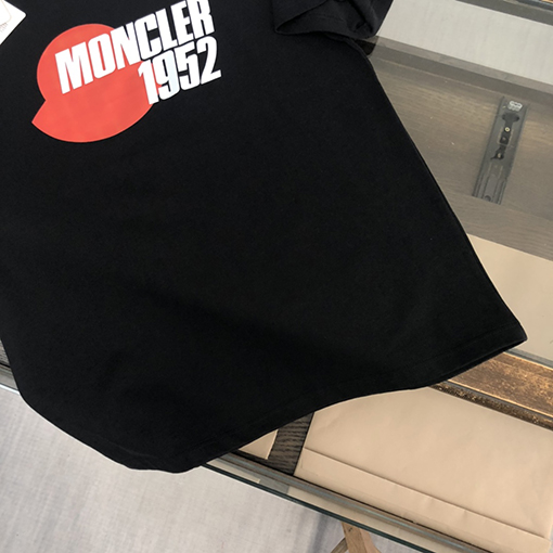 モンクレールコピー ファッションセンス半袖クルーネックTシャツ