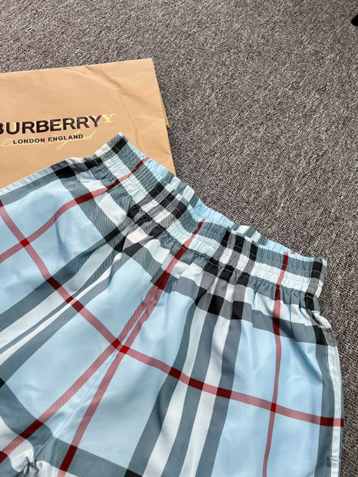 バーバリーコピー  クラシックチェック柄ショートパンツ