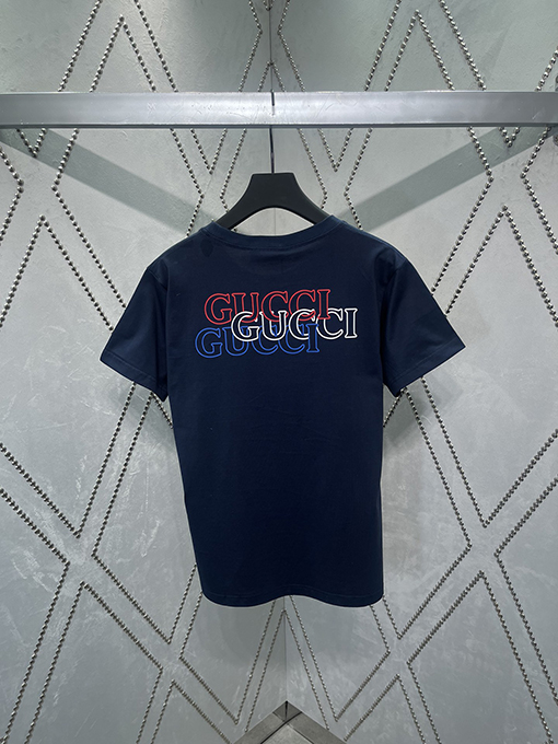 グッチ 胸と背中の文字プリント半袖Tシャツ
