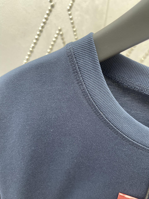 グッチ  胸と背中の文字プリント半袖Tシャツ