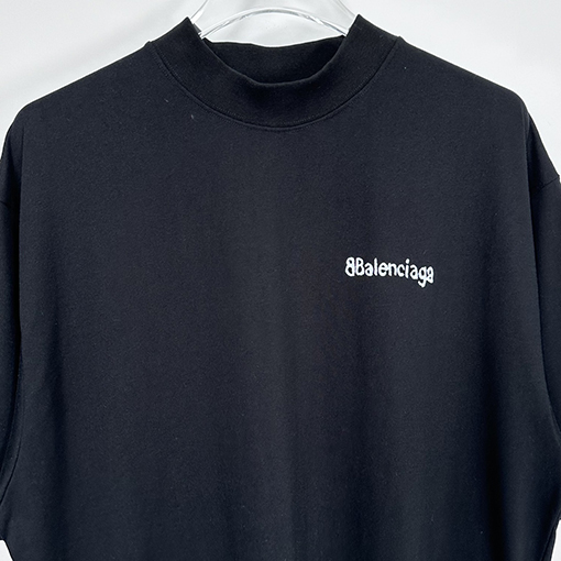 バレンシアガ  アルファベットロゴプリント半袖Tシャツ