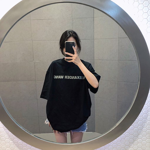 アレキサンダーワン モザイクレタープリント半袖Tシャツ