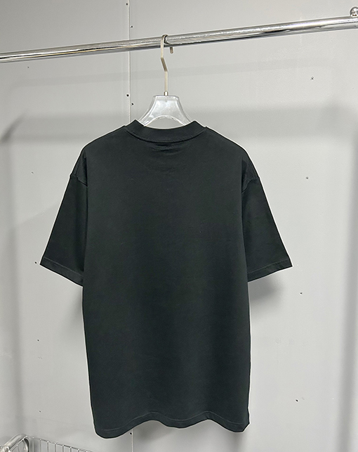 アレキサンダーワン モザイクレタープリント半袖Tシャツ