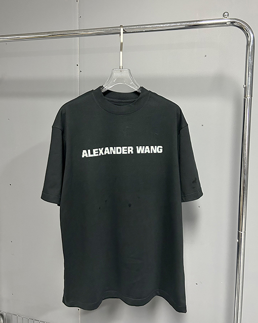 アレキサンダーワン モザイクレタープリント半袖Tシャツ