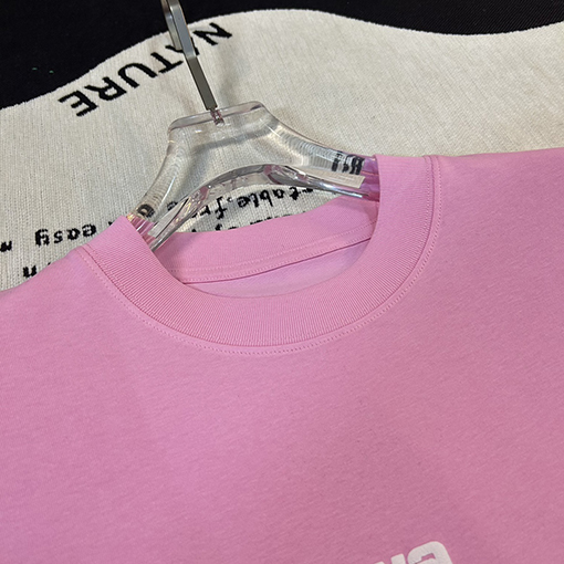 アレキサンダーワンコピー 小さなロゴ文字フォームプリント半袖Tシャツ