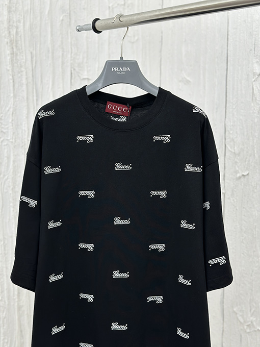 グッチスーパーコピー 新しいロゴデザイン半袖Tシャツ