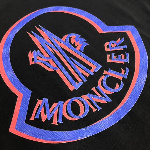 モンクレールスーパーコピー 象徴的なロゴエレメントプリント半袖Tシャツ
