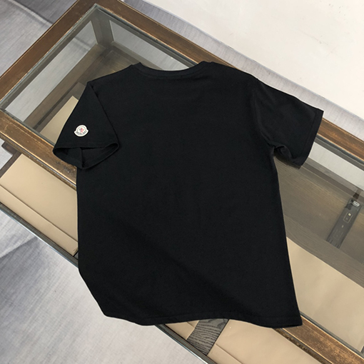 モンクレールスーパーコピー 象徴的なロゴエレメントプリント半袖Tシャツ