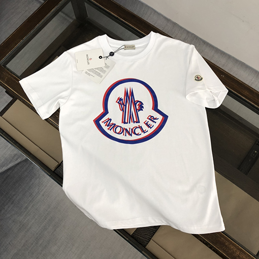 モンクレールスーパーコピー 象徴的なロゴエレメントプリント半袖Tシャツ