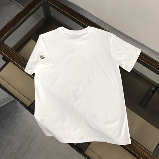 モンクレールスーパーコピー 象徴的なロゴエレメントプリント半袖Tシャツ